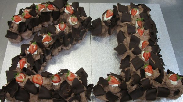 Bianco e Nero Number cake